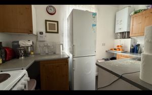 Kitchen- click for photo gallery